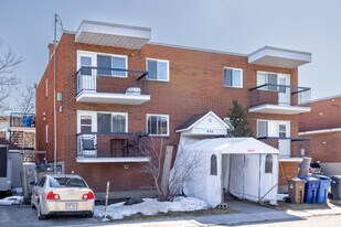 450 Marconi Rue in Laval, QC - Building Photo