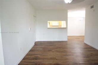 2440 E Preserve Way in Miramar, FL - Building Photo - Building Photo