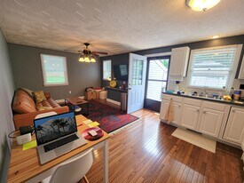 18 Church St, Unit 2 in Woburn, MA - Building Photo
