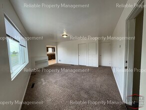 184 W Pine St, Unit 3 in Shelley, ID - Building Photo - Building Photo