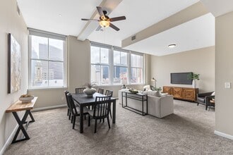 Renaissance at the Power Building in Cincinnati, OH - Foto de edificio - Building Photo
