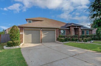 4639 Regal Shadow Ln in Sugar Land, TX - Foto de edificio - Building Photo