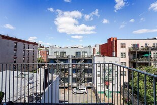 402 Madison St in Hoboken, NJ - Building Photo