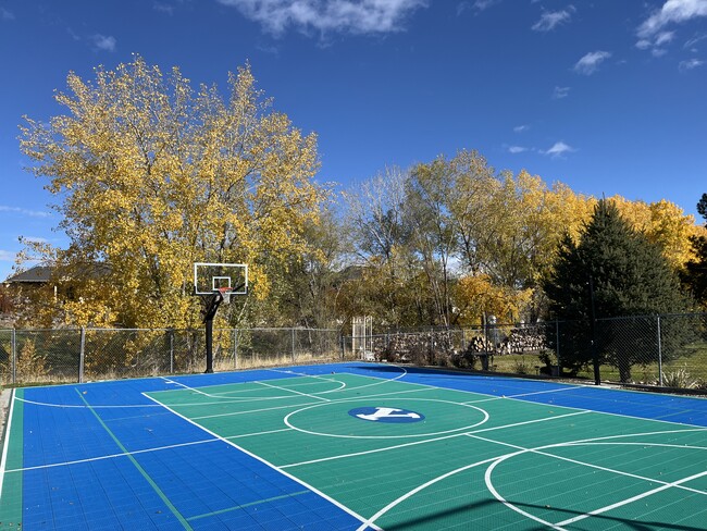 3934 Bingham Creek Dr in West Jordan, UT - Building Photo - Building Photo