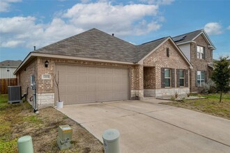 11808 Comedero Wy in Manor, TX - Building Photo - Building Photo