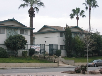 Colum4229 in Bakersfield, CA - Foto de edificio