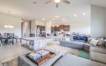 312 Barley Fork Ln in Hutto, TX - Building Photo - Building Photo