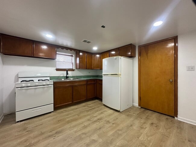 3000 N Austin Ave in Chicago, IL - Building Photo - Building Photo