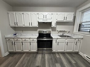 2111 Bellevue Ave in Norfolk, VA - Building Photo - Building Photo