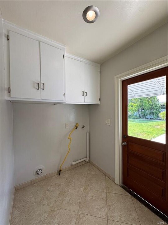 6825 Rockhold Ave in San Gabriel, CA - Building Photo