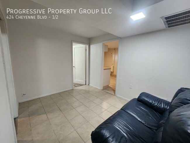424 Cheyenne Blvd-Unit -1/2 in Colorado Springs, CO - Building Photo - Building Photo