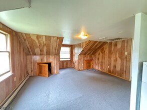 615 County Rd 627 in Bloomsbury, NJ - Building Photo - Building Photo