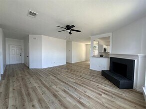 6707 Stone Branch Dr in Arlington, TX - Building Photo - Building Photo