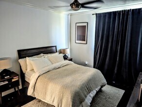 4414 Cedar Springs Rd, Unit Tribeca in Dallas, TX - Building Photo - Building Photo