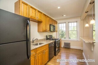 136 Highland Ave in Somerville, MA - Building Photo - Building Photo