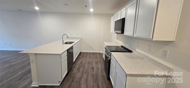 1931 Tranquility Cir in Newton, NC - Building Photo - Building Photo