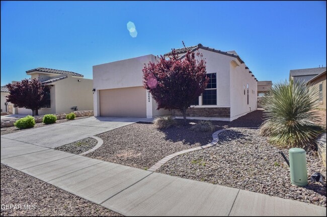 14664 Sunny Land Ave