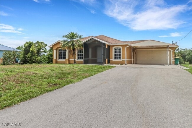 4125 20th Ave NE in Naples, FL - Building Photo - Building Photo