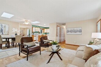 11807 96th Ave SW in Tacoma, WA - Building Photo - Building Photo