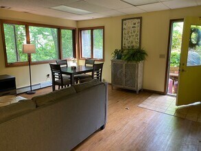 145 Oakwood Rd, Unit 1 FL in Port Jefferson, NY - Building Photo - Building Photo