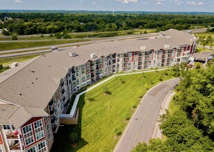 The Legends of Cottage Grove 55+ Apartments in Cottage Grove, MN - Building Photo - Building Photo