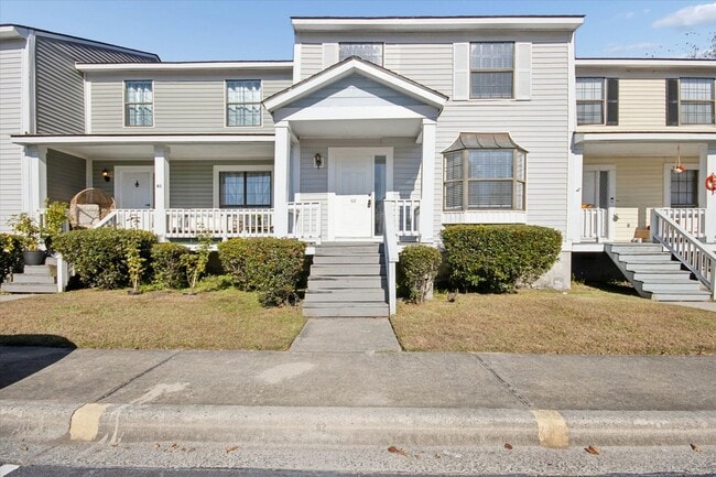 912 Pineland Ave in Hinesville, GA - Building Photo - Building Photo