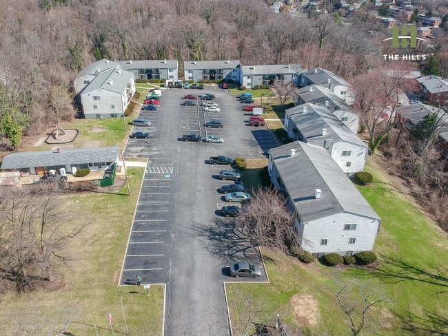 Ten Hills at The Hills photo'