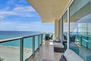 2501 S Ocean Dr in Hollywood, FL - Building Photo