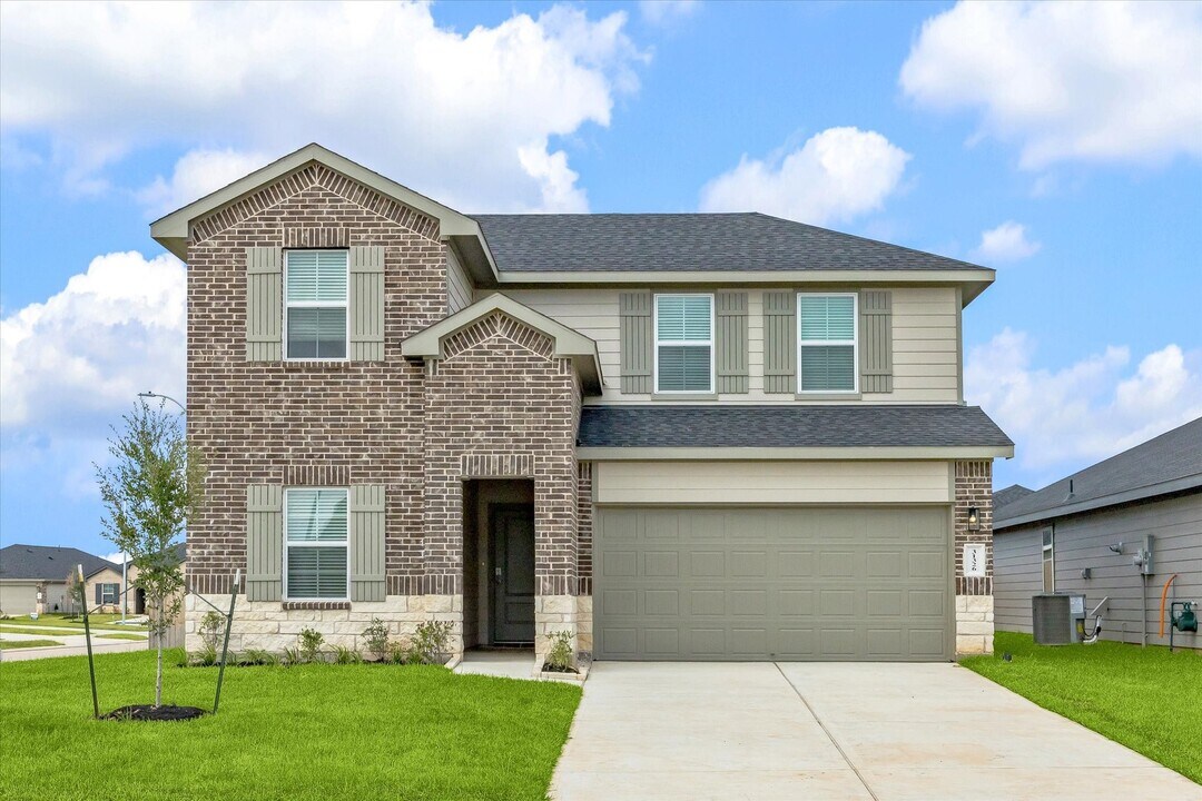 31326 Derby Hvn Dr in Fulshear, TX - Building Photo