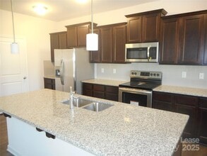 9339 Arbor Creek Dr in Charlotte, NC - Building Photo - Building Photo