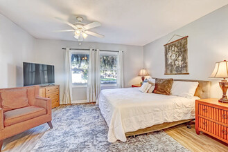 407 Sandhill Rd-Unit -ID1043480P in Savannah, GA - Foto de edificio - Building Photo