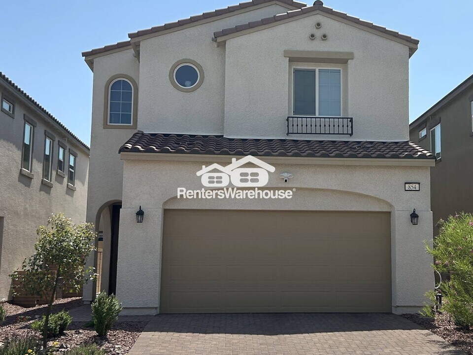 854 Benning St in Henderson, NV - Building Photo