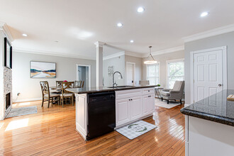 939 Connally St SE in Atlanta, GA - Building Photo - Building Photo