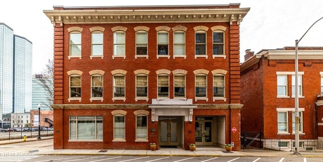 400 W Church Ave in Knoxville, TN - Building Photo - Building Photo