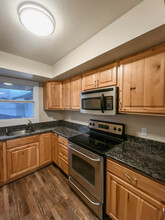 3207 Eastgate Pl in Anchorage, AK - Building Photo - Building Photo