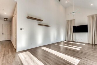 9807 Romo St in Irving, TX - Building Photo - Building Photo