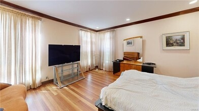 14569 Benefit St in Los Angeles, CA - Building Photo - Building Photo