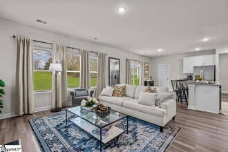 807 Brockman McClimon Rd in Greer, SC - Building Photo - Building Photo