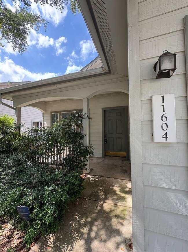 property at 11604 Lapoynor St