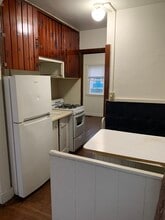 1016 Campbell Ave, Unit 1016 in Waterloo, IA - Foto de edificio - Building Photo