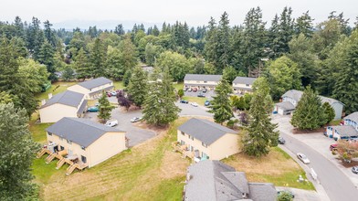 Meadowdale Townhouses in Edmonds, WA - Building Photo - Building Photo