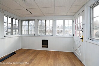 340 Main St in Saugerties, NY - Building Photo - Building Photo