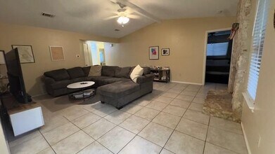 6015 Avery Island Ave in Austin, TX - Building Photo - Building Photo