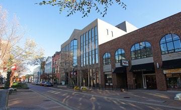 Mall Plaza Lofts in Kalamazoo, MI - Foto de edificio - Building Photo