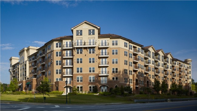 Serrano in Sandy Springs, GA - Building Photo - Building Photo