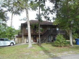 978 Walnut St in Slidell, LA - Building Photo