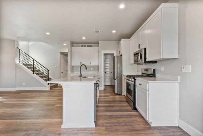 2925 Sunburst Dr in Ammon, ID - Building Photo - Building Photo