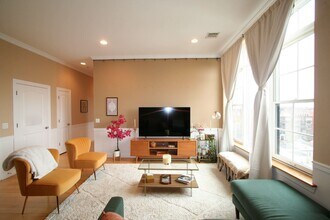 769 Montgomery St in Jersey City, NJ - Building Photo - Building Photo