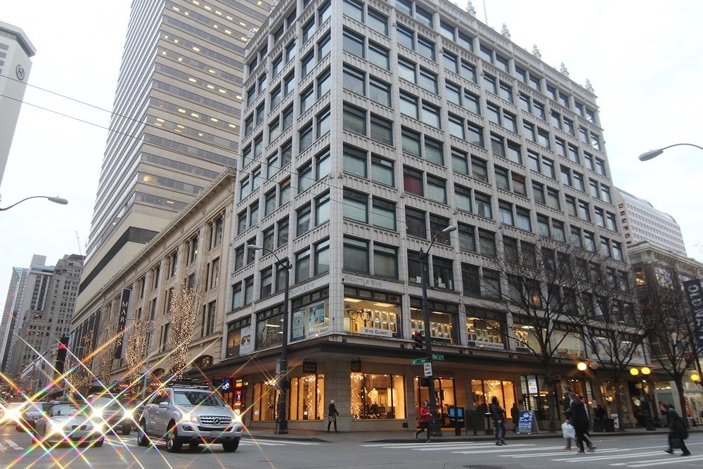Sixth & Pine Building in Seattle, WA - Foto de edificio