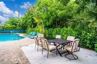 1165 SW 4th Ter in Pompano Beach, FL - Building Photo